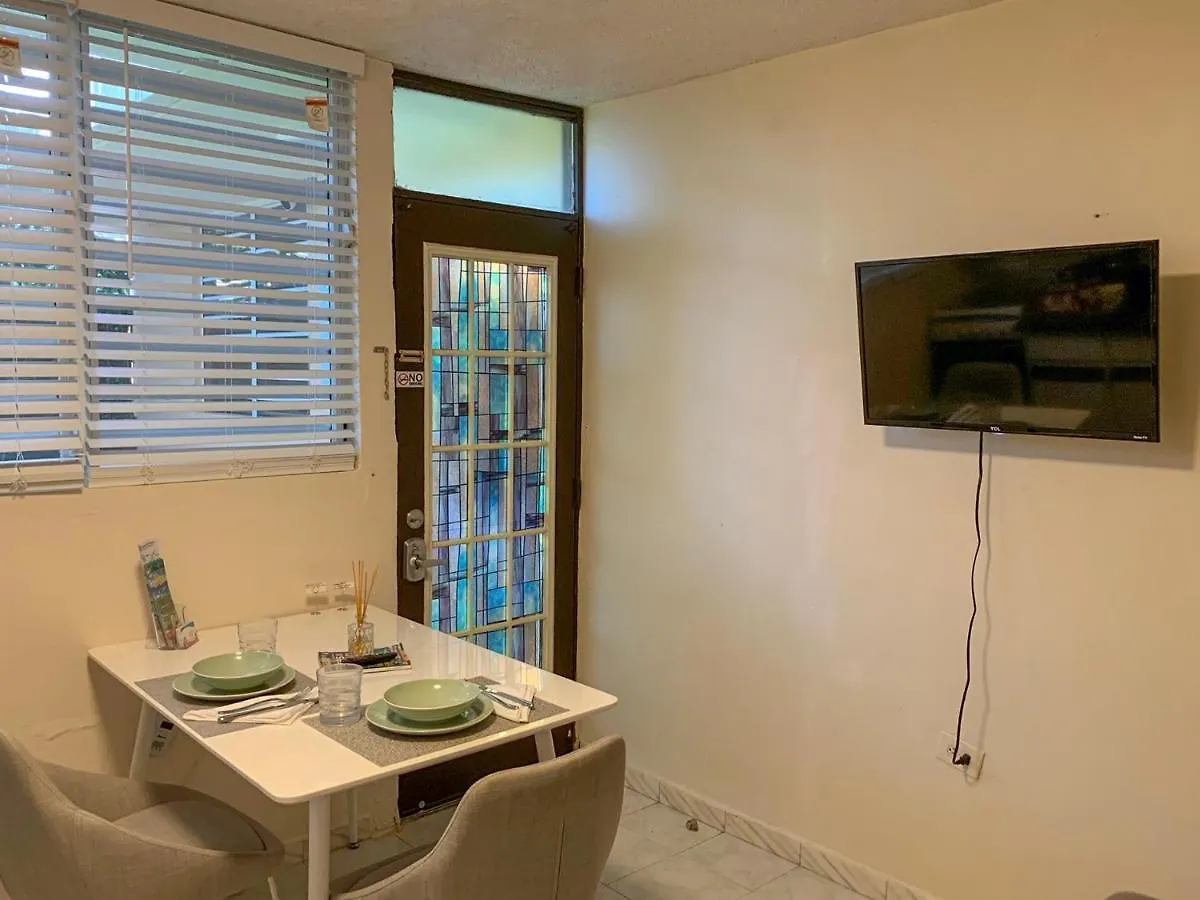 Homey Escape With Patio Access And Free Laundry Ponce Apartamento
